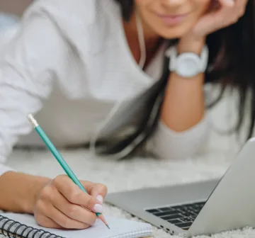 Kursy online z zakresu redakcji i korekty tekstów