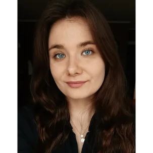 Aurelia Bednarczuk, korektorka; ukończyła kurs korekty organizowany przez Ewę Bindę z Centrum Korekty