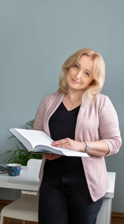 Agnieszka Sosnowska, korektorka; ukończyła kurs korekty organizowany przez Ewę Bindę z Centrum Korekty