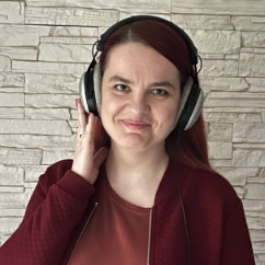 Marta Bator-Długińska, korektorka; ukończyła kurs korekty organizowany przez Ewę Bindę z Centrum Korekty